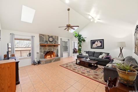 561 County Road 785 Natalia TX 78059