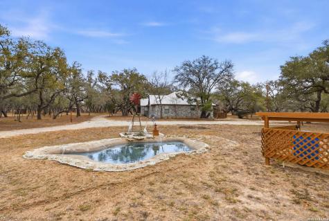 561 County Road 785 Natalia TX 78059