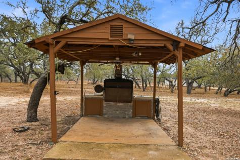 561 County Road 785 Natalia TX 78059