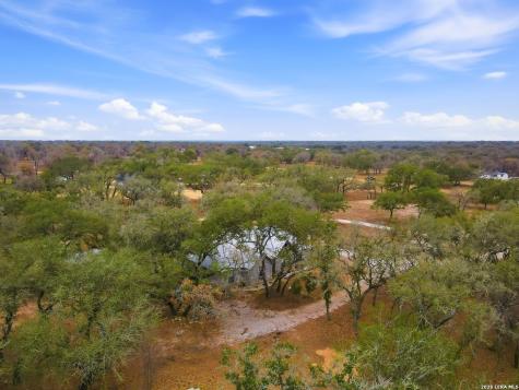 561 County Road 785 Natalia TX 78059