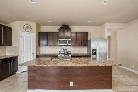 9303 Moon Shine San Antonio TX 78254