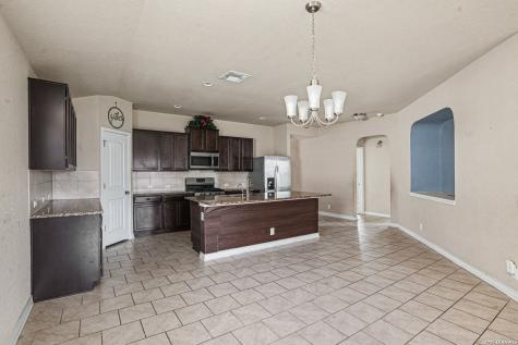 9303 Moon Shine San Antonio TX 78254