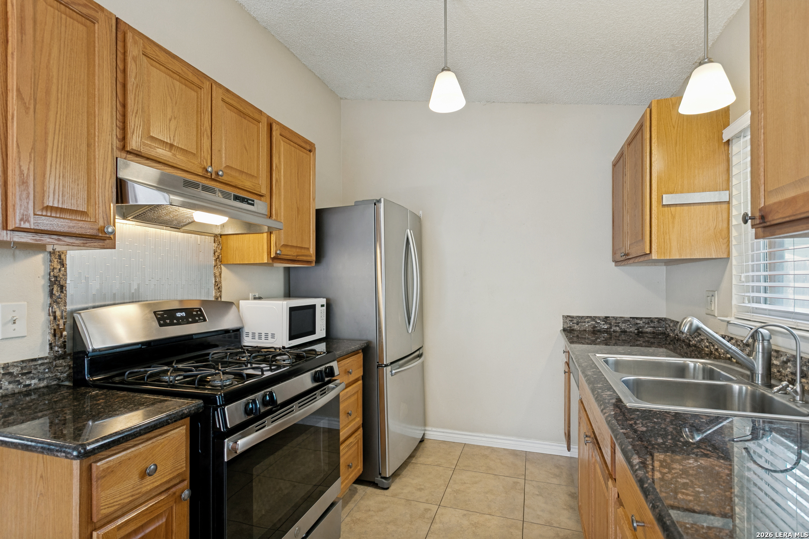 9848 Meadow Way Converse TX 78109