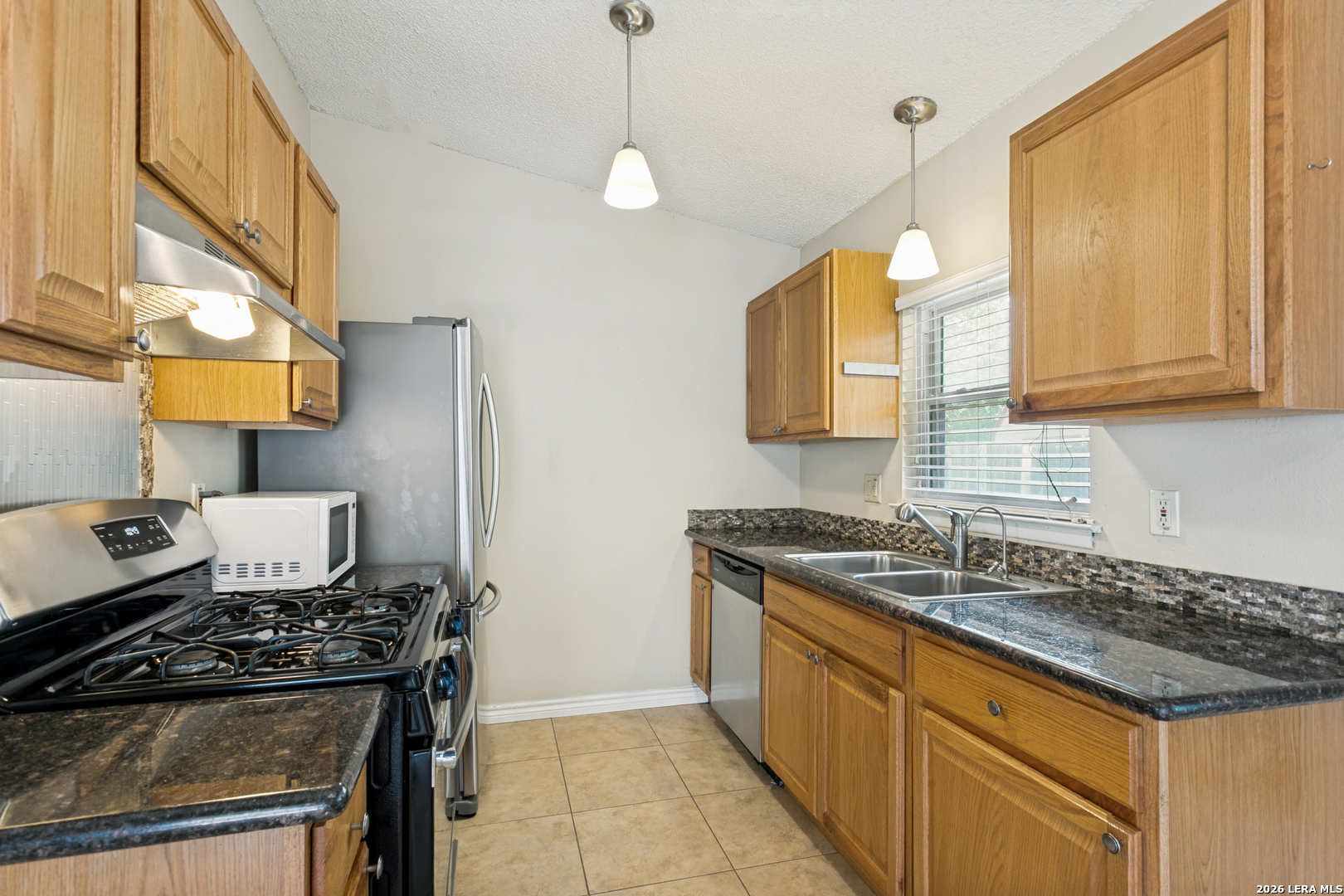 9848 Meadow Way Converse TX 78109