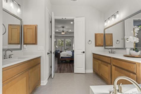 2469 Kookaburra New Braunfels TX 78132