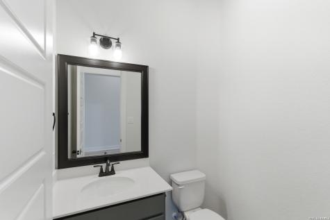 109 La Jara Boerne TX 78006