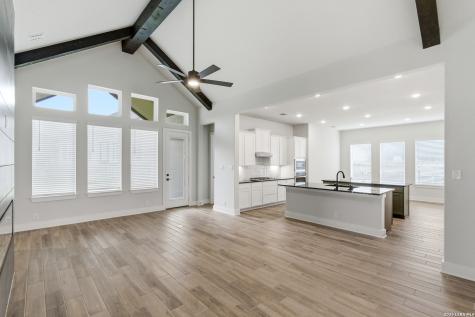 109 La Jara Boerne TX 78006