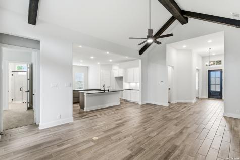 109 La Jara Boerne TX 78006