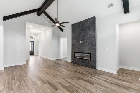 109 La Jara Boerne TX 78006