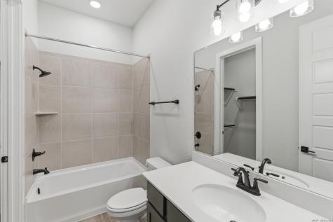 109 La Jara Boerne TX 78006