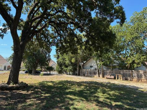 314 E Bandera Boerne TX 78006