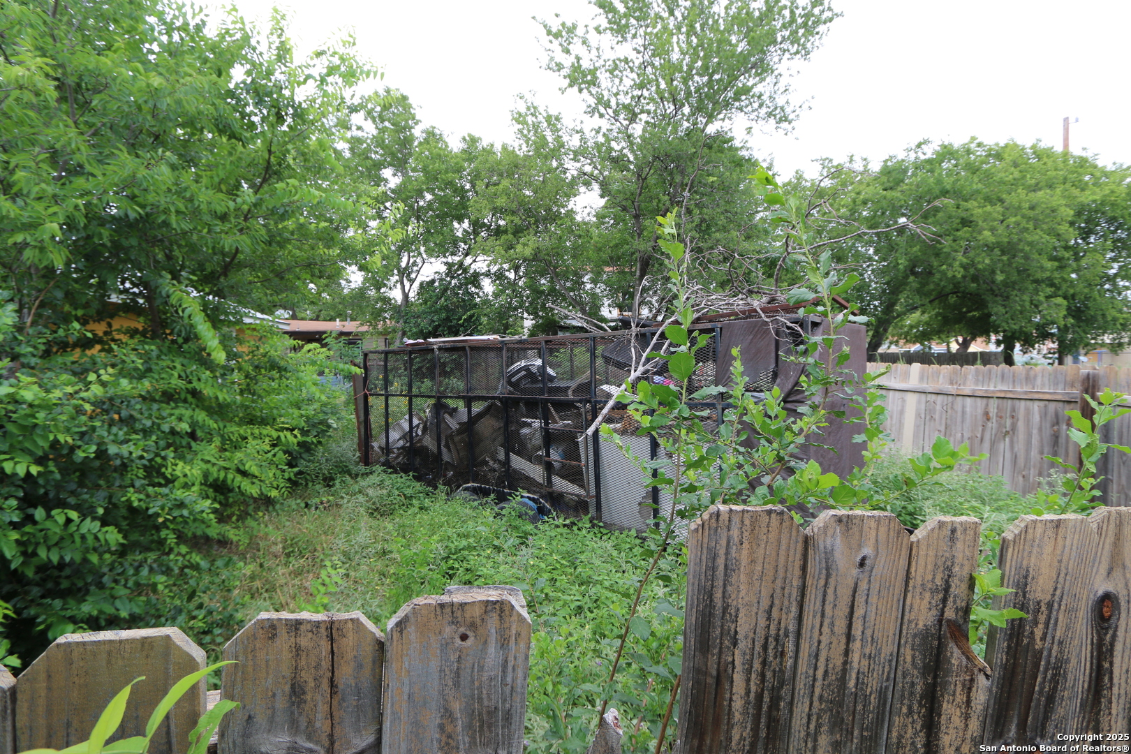 1607 San Carlos San Antonio TX 78207