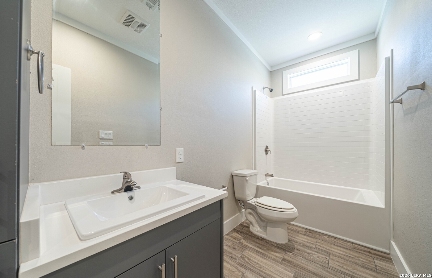 2111 W Houston San Antonio TX 78207