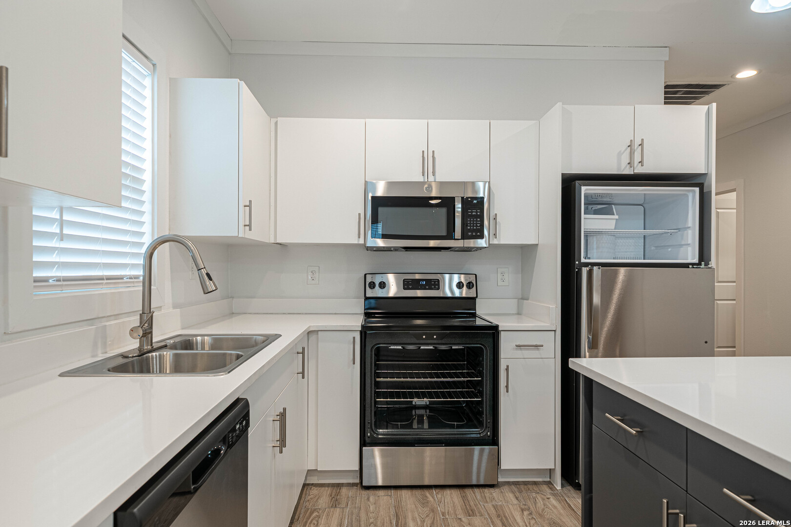 2111 W Houston San Antonio TX 78207