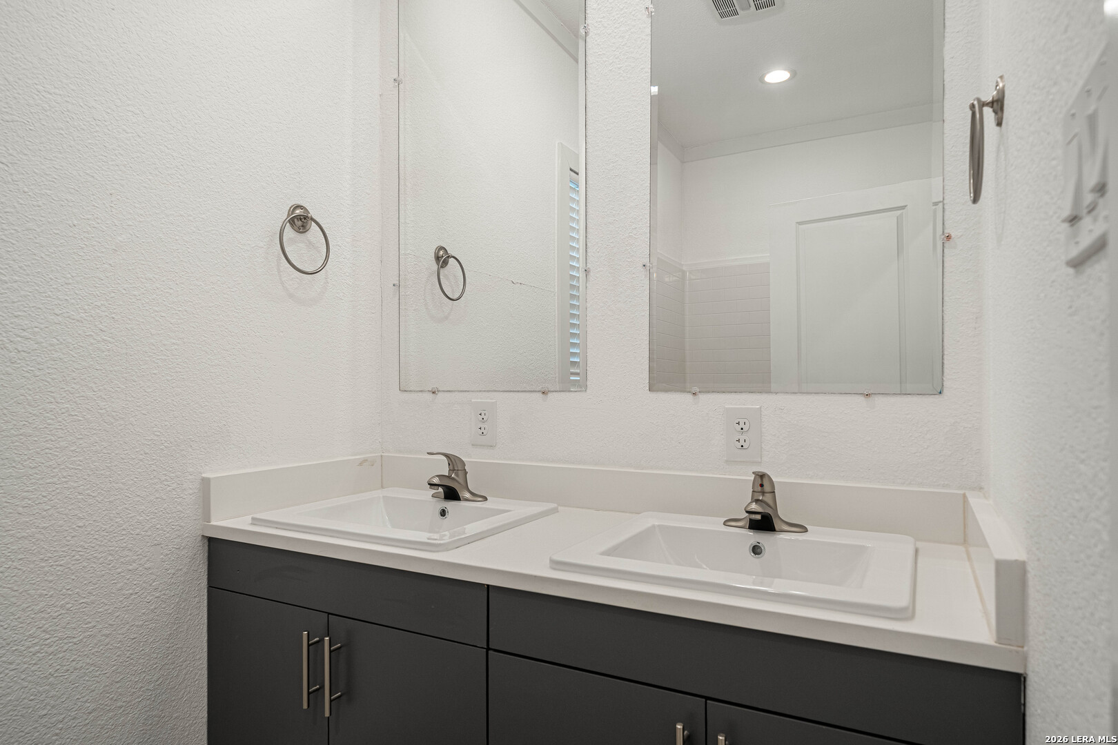 2111 W Houston San Antonio TX 78207