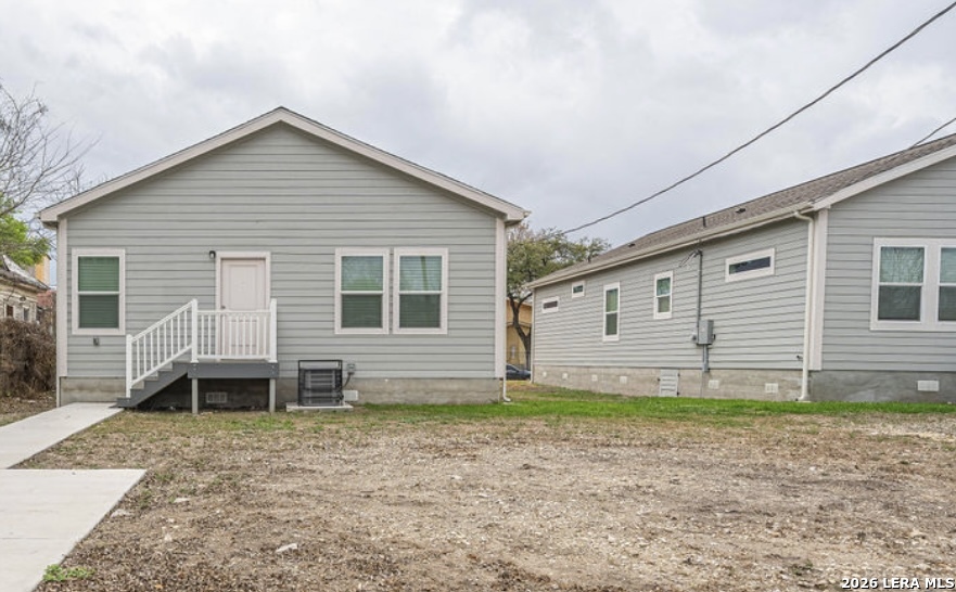 2111 W Houston San Antonio TX 78207