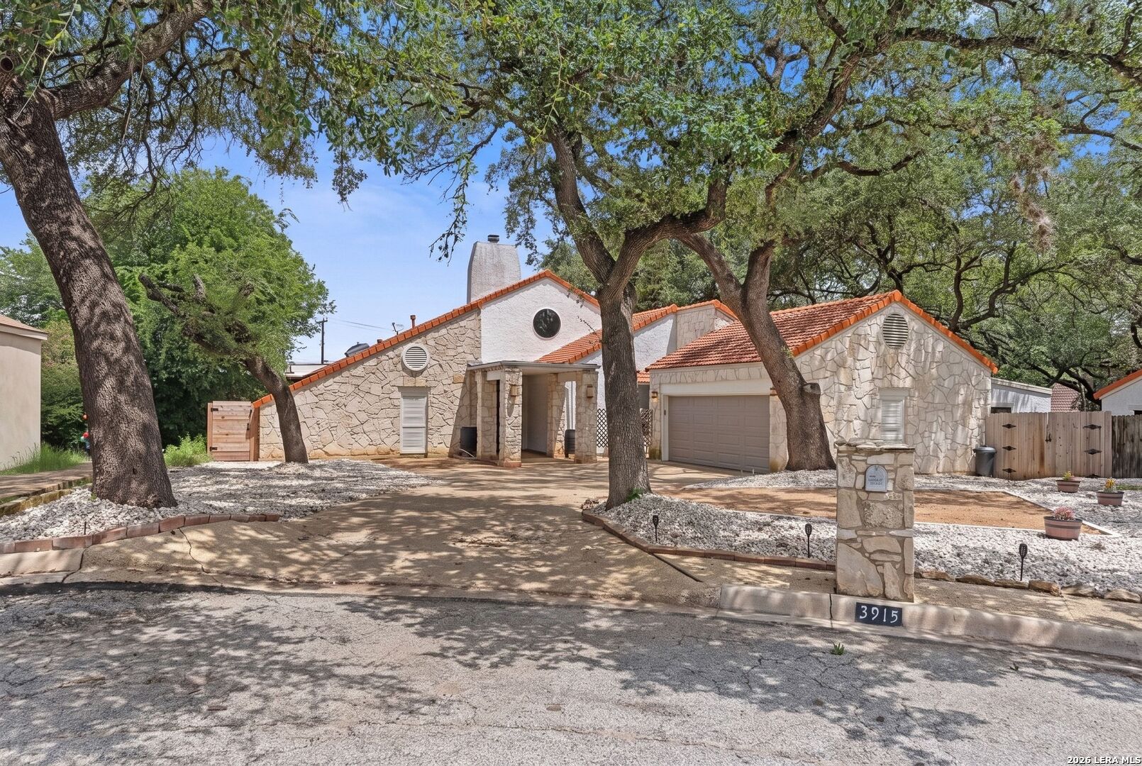 3915 Hunters Crest Street San Antonio TX 78230