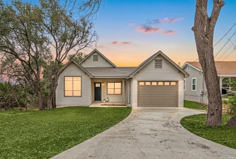 1454 Laurie Drive Canyon Lake TX 78133