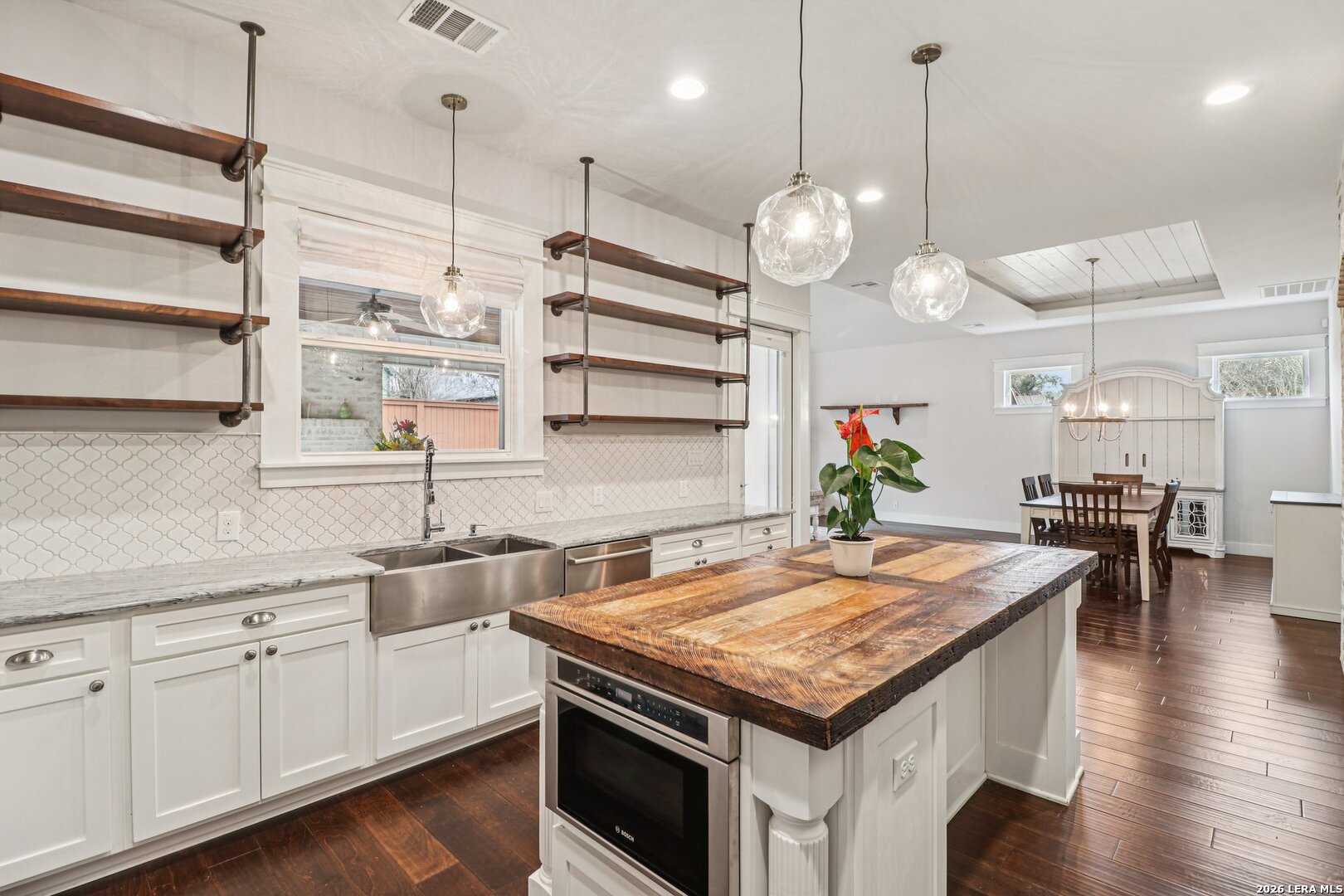 115 & 113 E Evergreen Boerne TX 78006