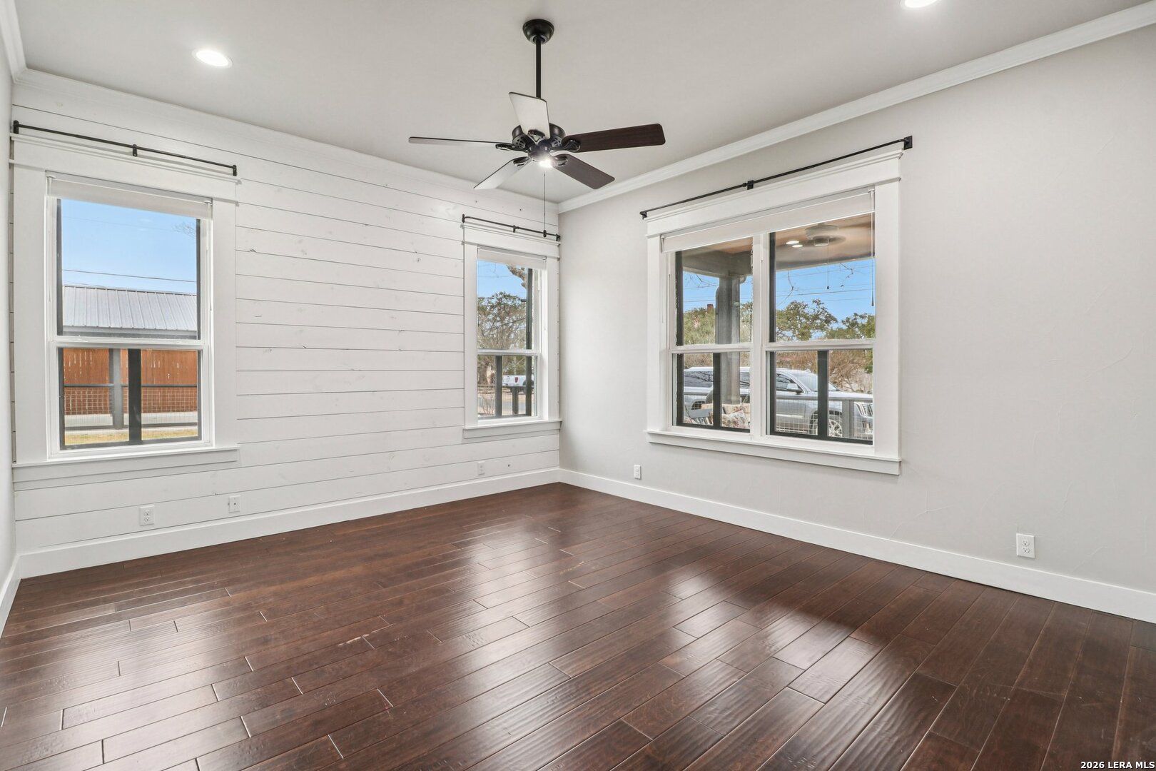 115 & 113 E Evergreen Boerne TX 78006