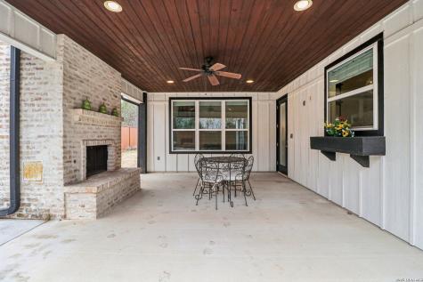 115 & 113 E Evergreen Boerne TX 78006