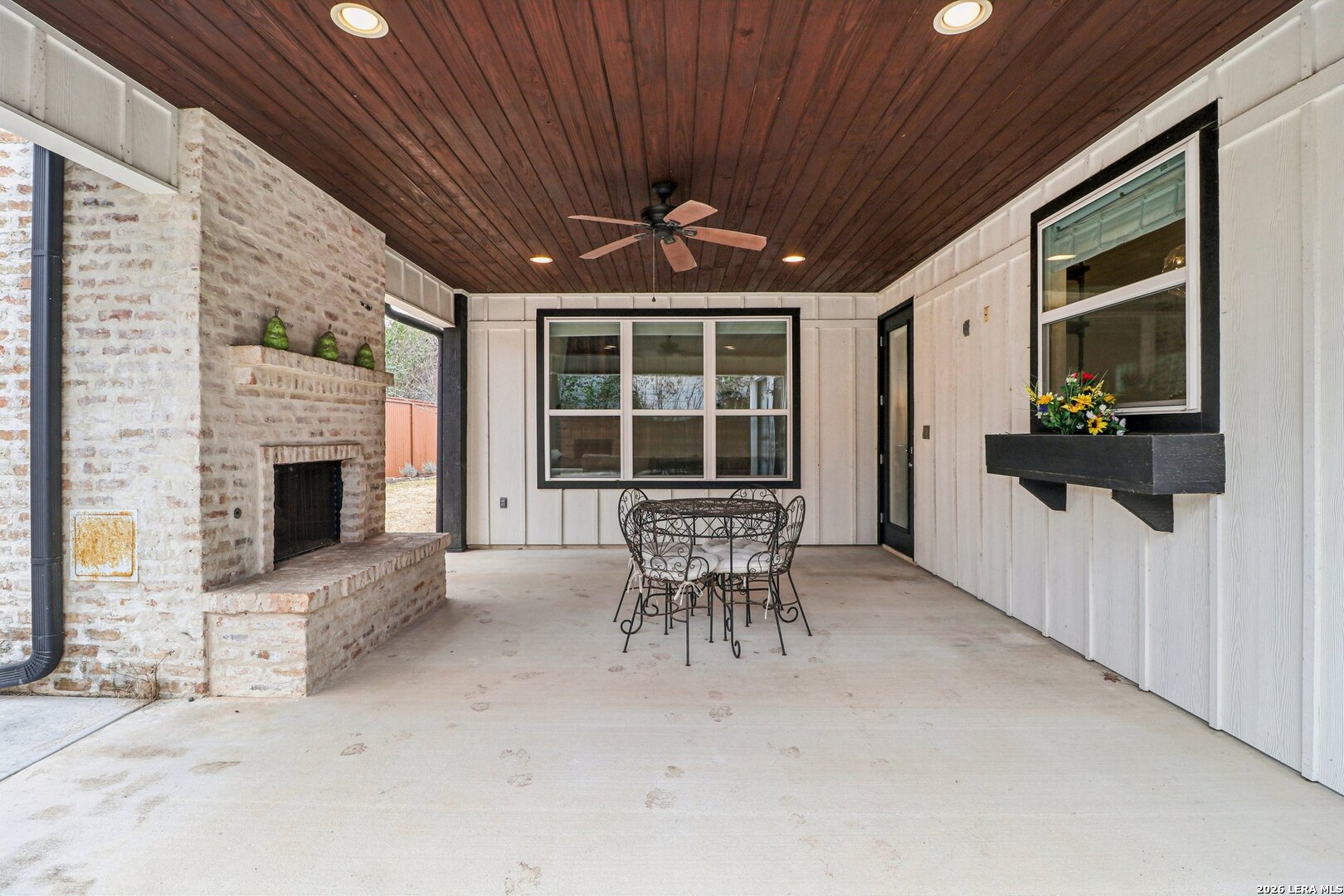 115 & 113 E Evergreen Boerne TX 78006