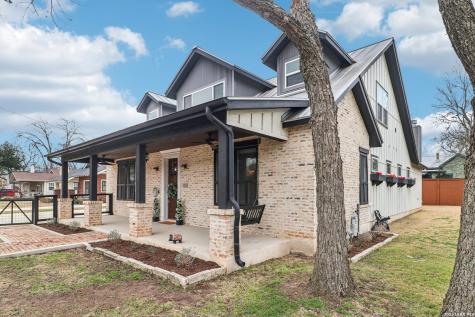 115 & 113 E Evergreen Boerne TX 78006