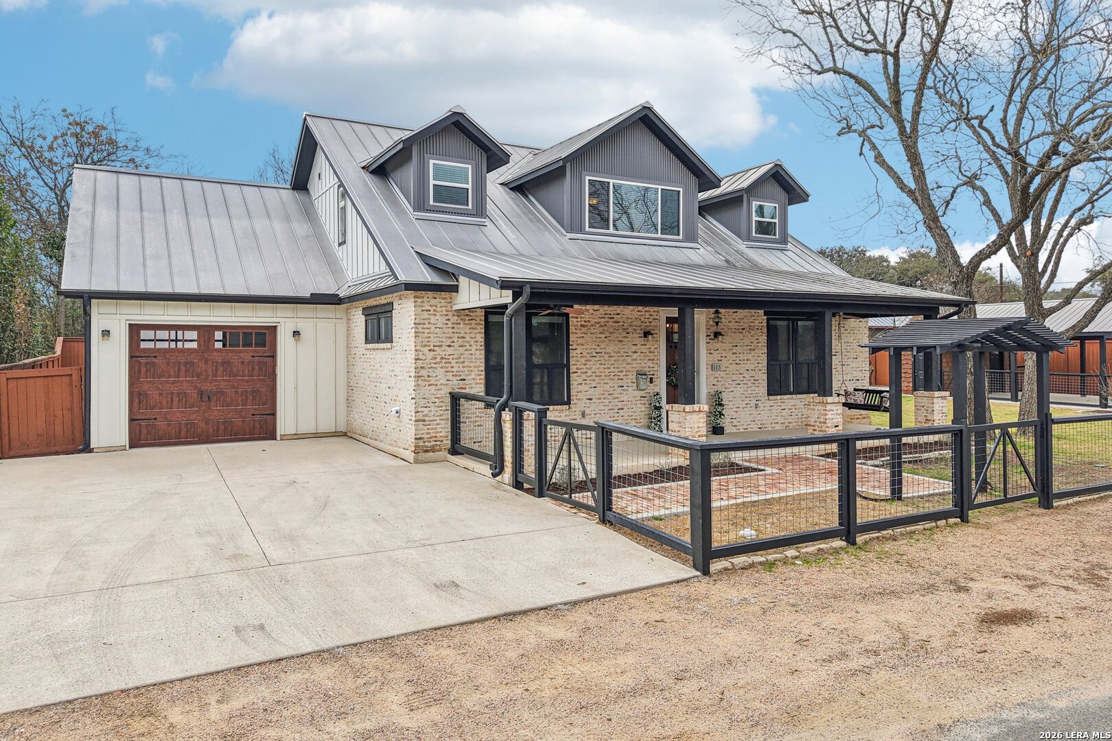 115 & 113 E Evergreen Boerne TX 78006