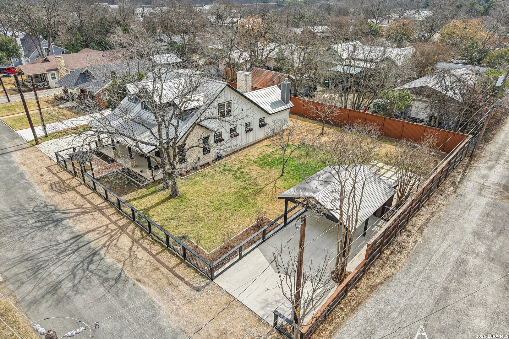 115 & 113 E Evergreen Boerne TX 78006