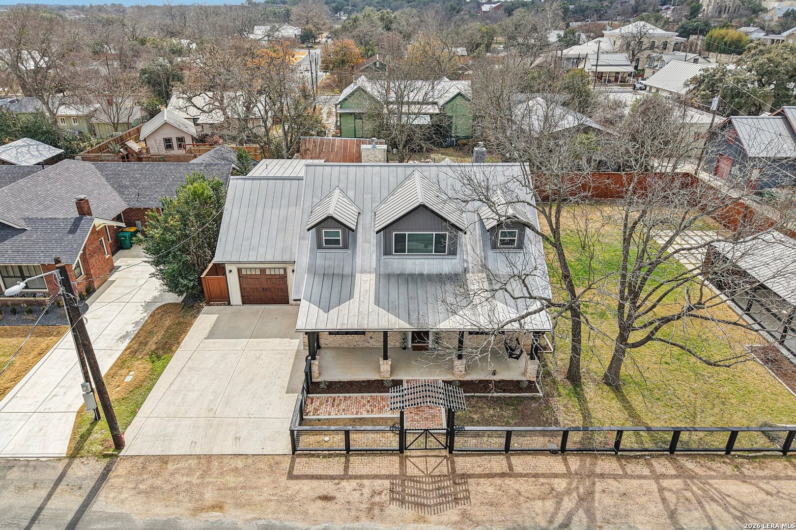 115 & 113 E Evergreen Boerne TX 78006