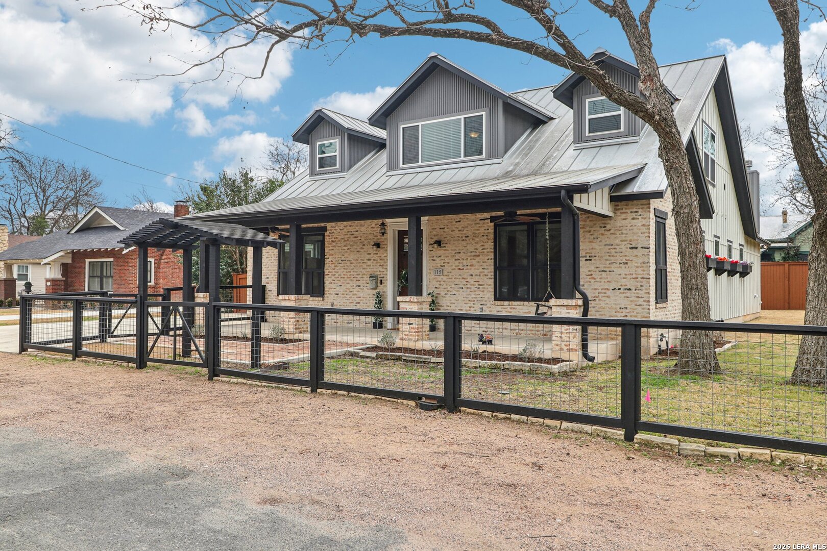 115 & 113 E Evergreen Boerne TX 78006