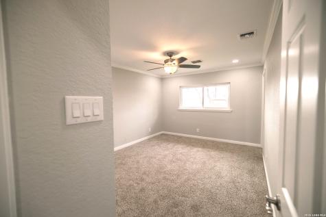 5710 Green Manor San Antonio TX 78223