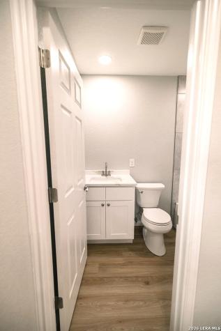 5710 Green Manor San Antonio TX 78223