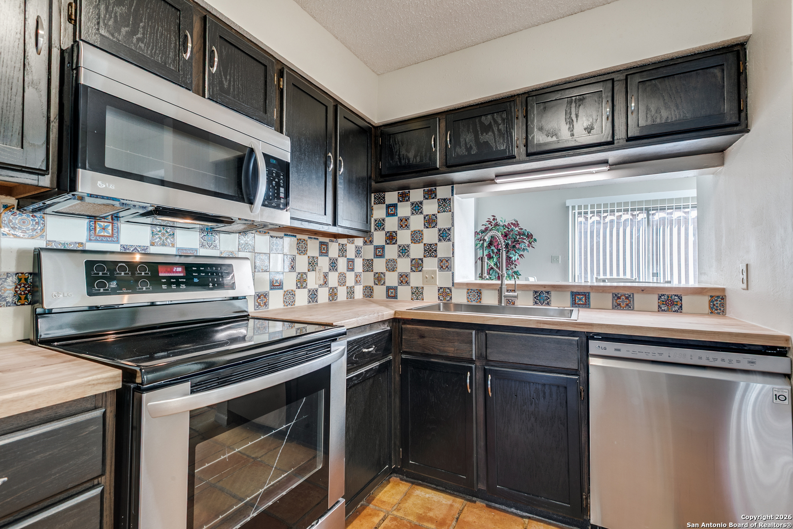 138 Caleta San Antonio TX 78232