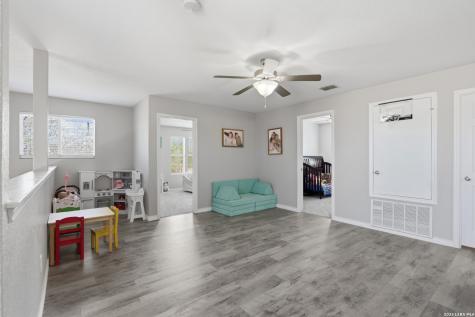 10922 Livewater San Antonio TX 78245