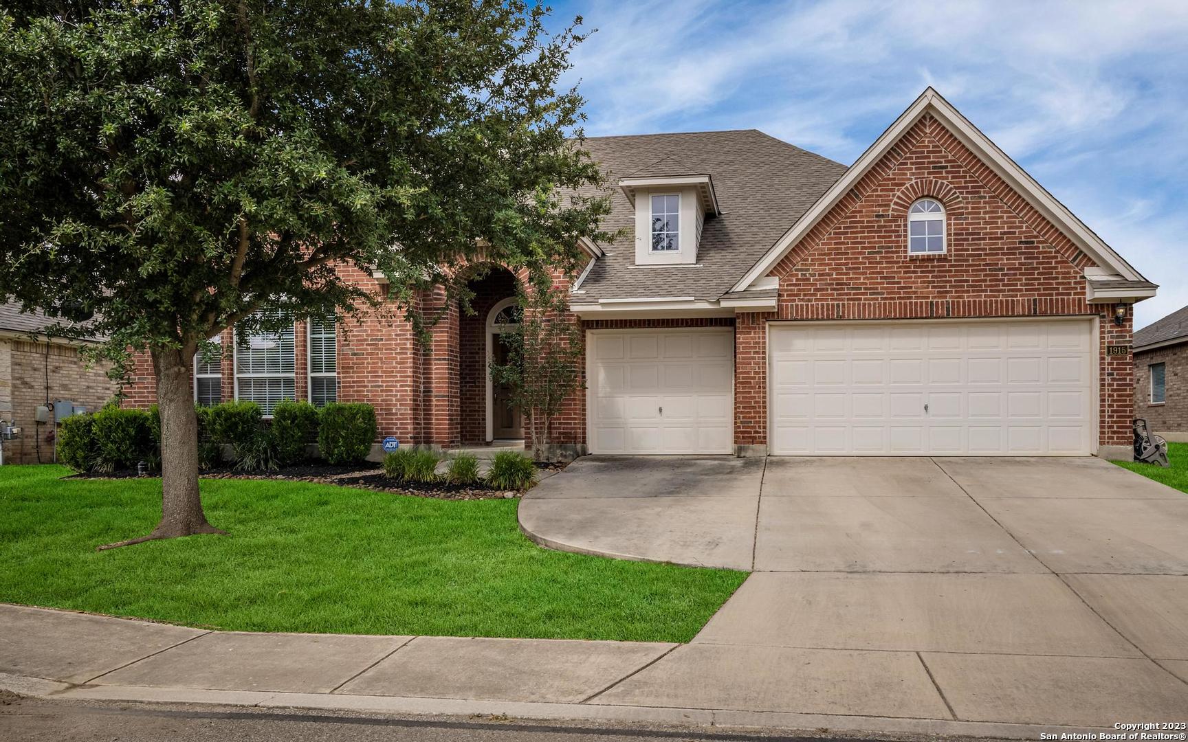 1915 Lake Peipsi San Antonio TX 78251