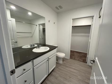 10102 Kersey Mill San Antonio TX 78224