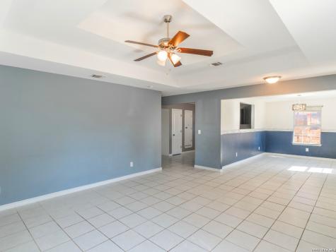 1415 Essex San Antonio TX 78210
