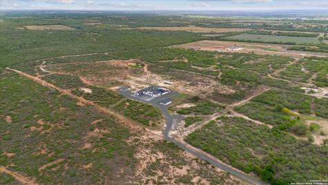 1799 County Road 651 Devine TX 78016