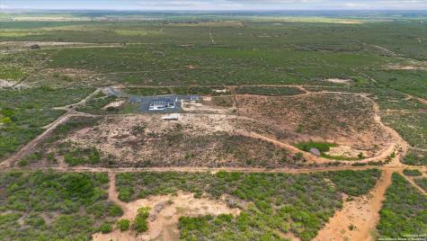 1799 County Road 651 Devine TX 78016