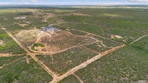 1799 County Road 651 Devine TX 78016
