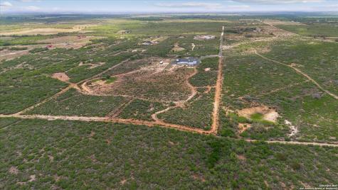 1799 County Road 651 Devine TX 78016