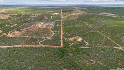 1799 County Road 651 Devine TX 78016