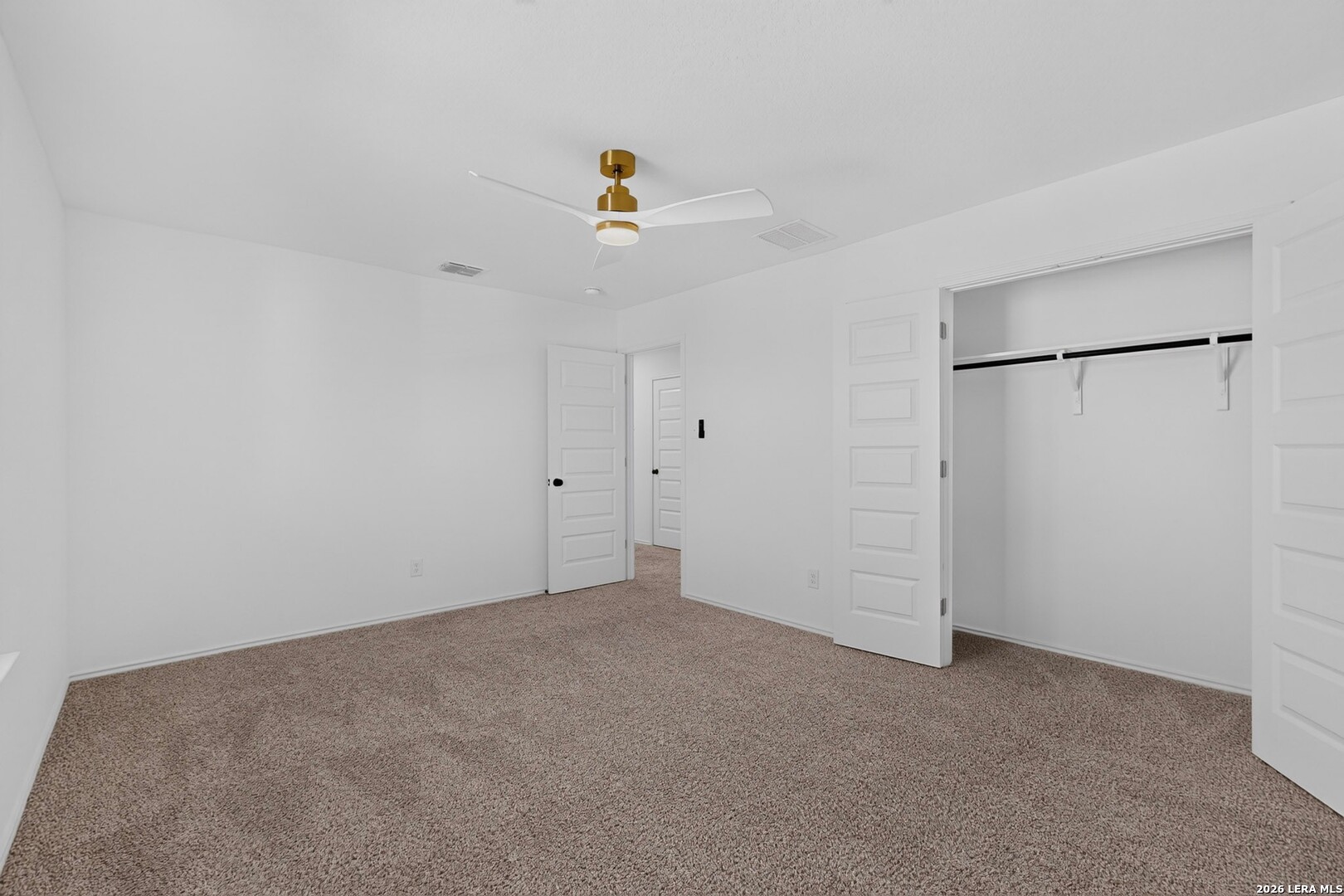 5306 Lisa Point St Hedwig TX 78152