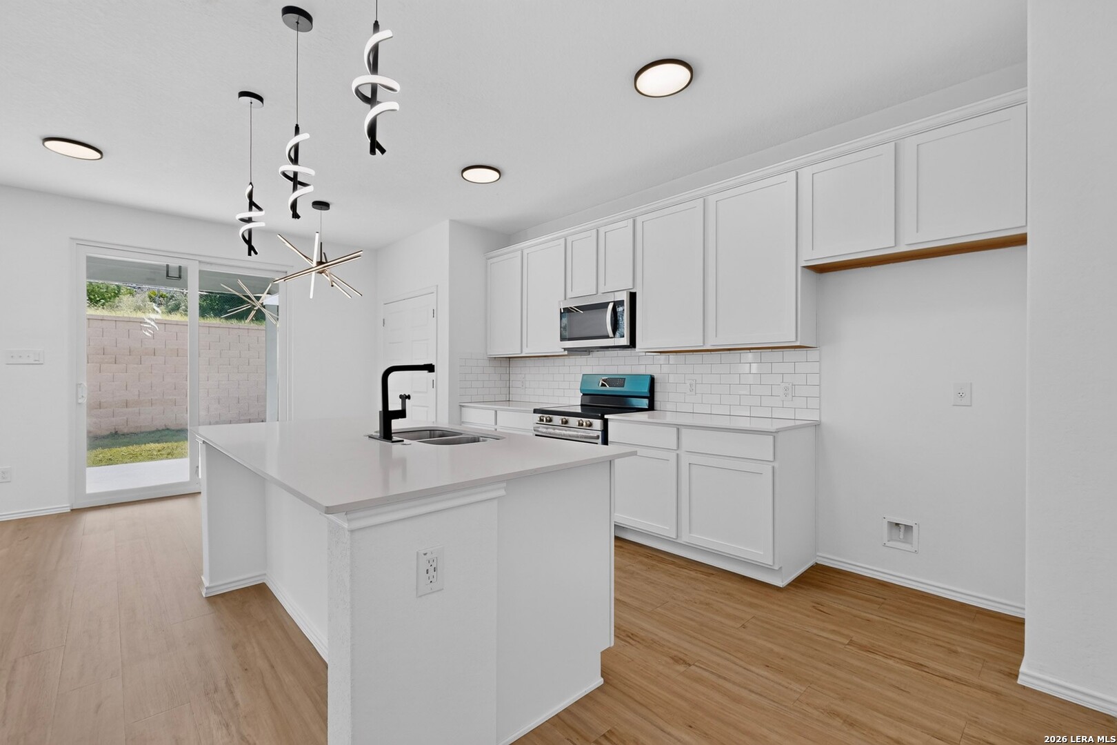 5306 Lisa Point St Hedwig TX 78152