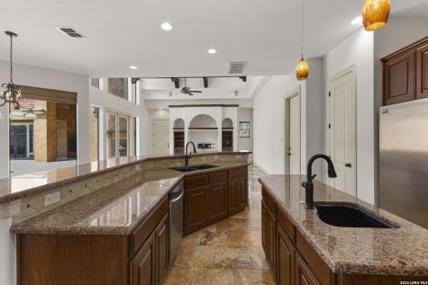 1426 Whisper Mountain San Antonio TX 78258