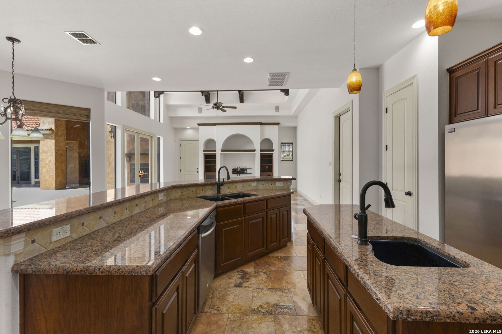 1426 Whisper Mountain San Antonio TX 78258