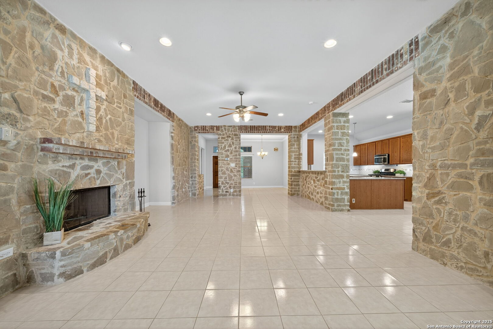 29010 Bettina Boerne TX 78006