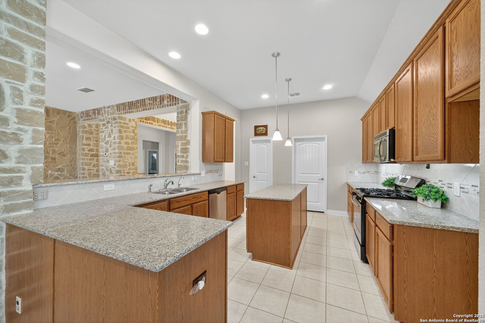 29010 Bettina Boerne TX 78006