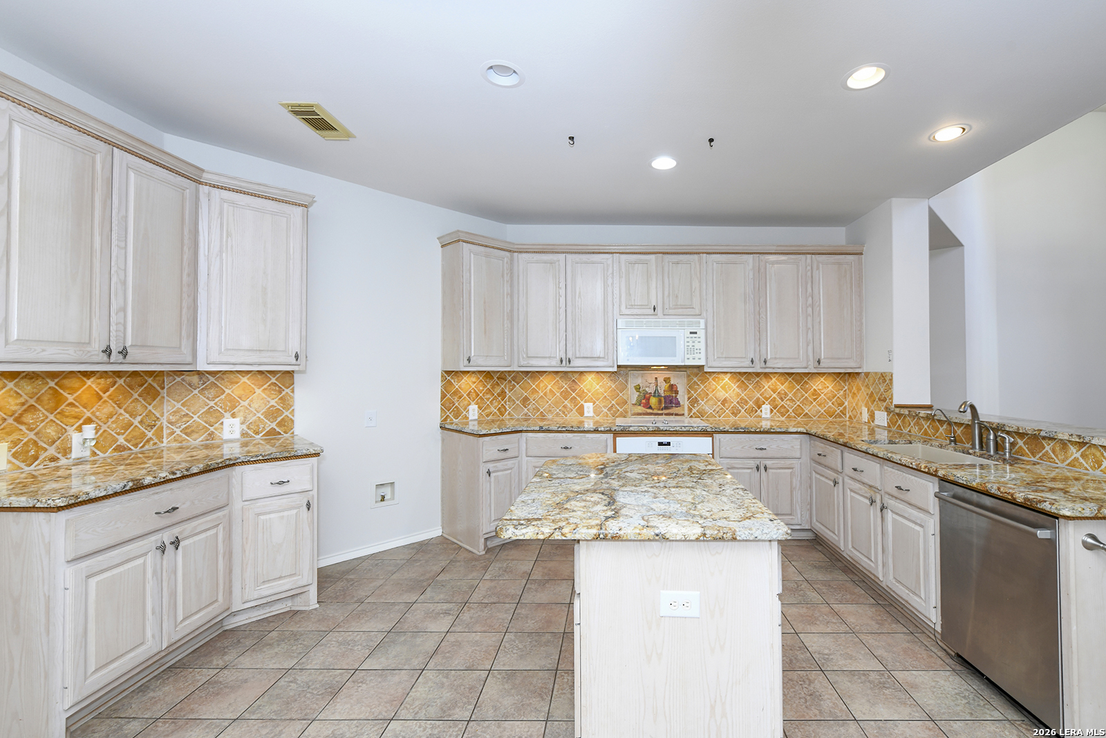 1712 Oak Path New Braunfels TX 78132